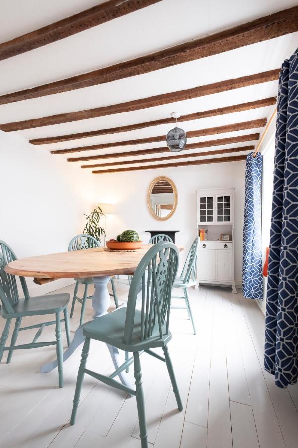 Character Cottage In The Heart Of Uplyme. Eksteriør bilde